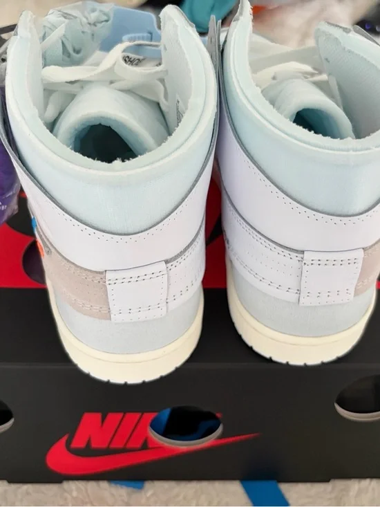 Off-White Air Jordan 1 High - White/Light Blue/Beige with Orange Zip Tie - Picture 3 of 8